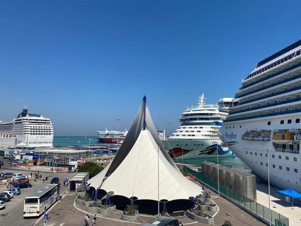 Apartamento Dimora Oltremare Bari Exterior foto